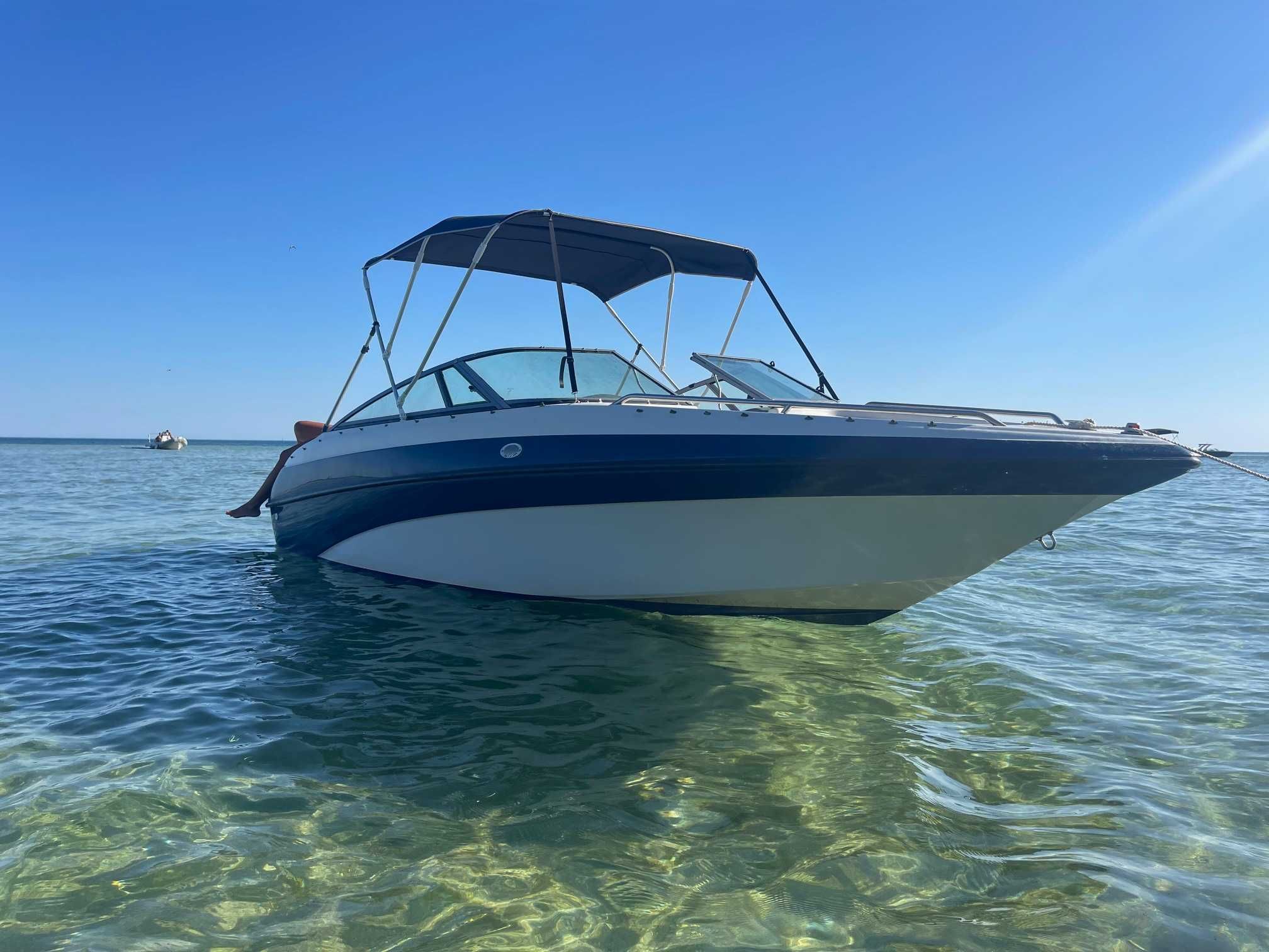 Crownline 192, Penta Volvo 4.3, 190 CV com atrelado