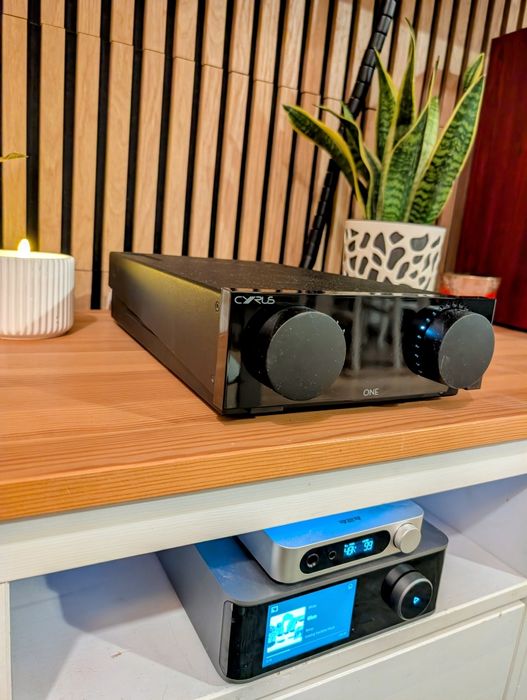 Wzmacniacz CYRUS ONE mocny bluetooth phono