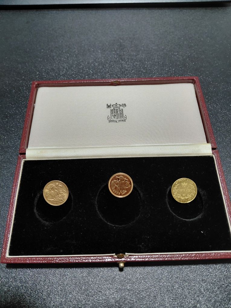 Caixas Royal Mint  3 Meias Libras