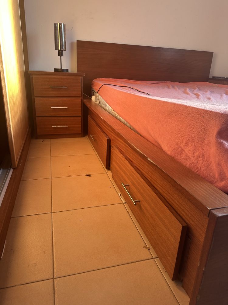 Cama de casal madeira