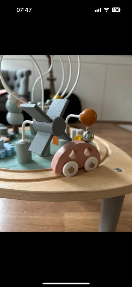 Janod – wielofunkcyjny stolik edukacyjny – drewniany montessori