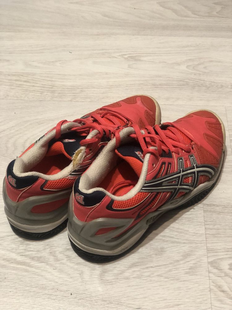 Кросівки asics size 39