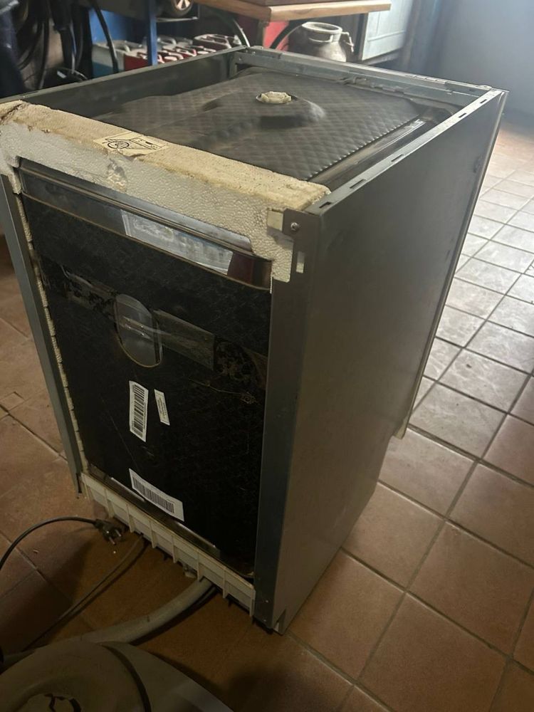 Посудомойка whirlpool wsic 3m 27c
