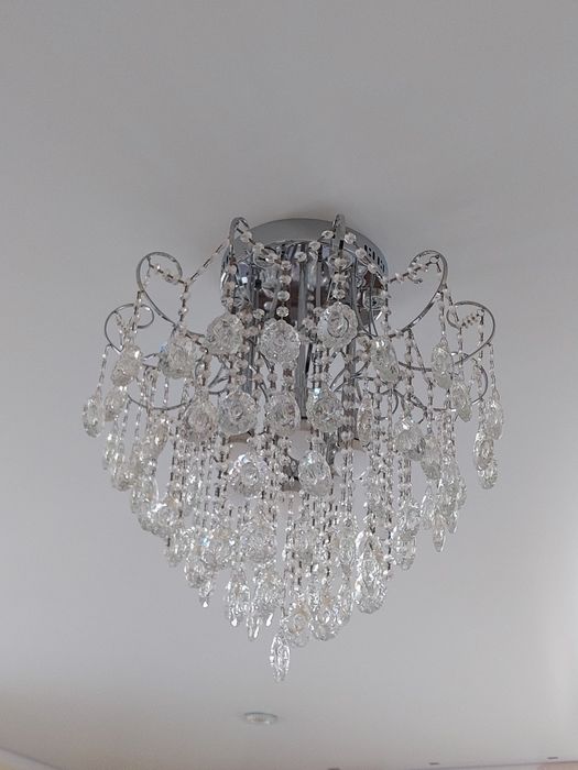 Кришталева люстра