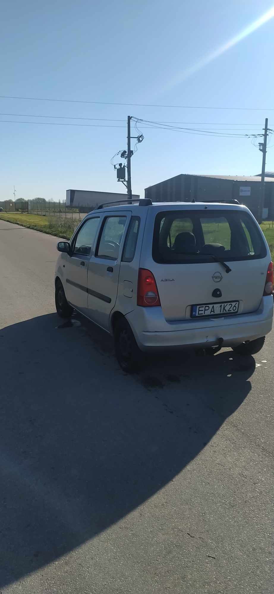 Opel agila  1.2benzyna z bardzo niskim przebiegiem