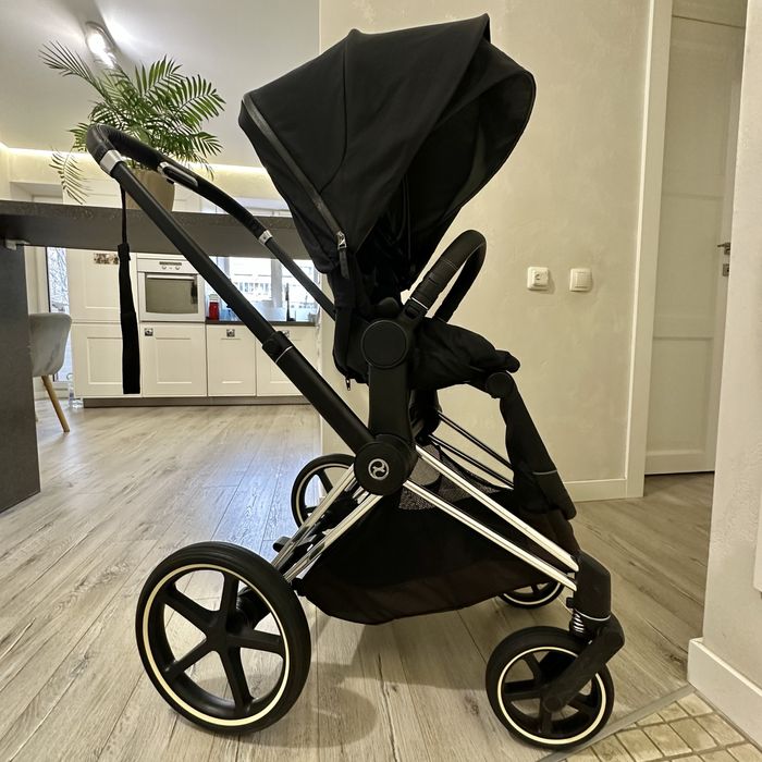 Продам коляску Cybex priam 3,0 deep black