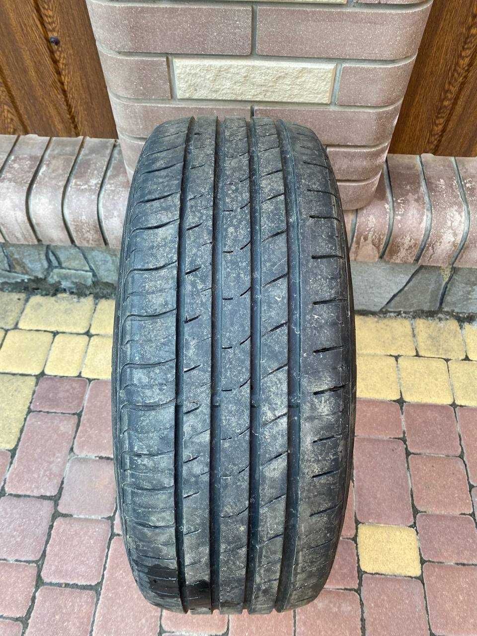 Літня шина Nexen- Roadstone Nfera RU1 225/55 R18 6 мм