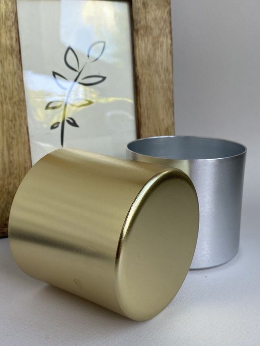 Изумительные алюминиевые емкости для свеч