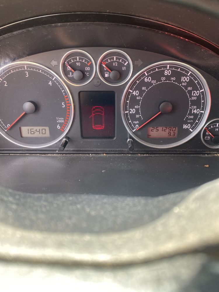 Vendo ou troco por suv automatico