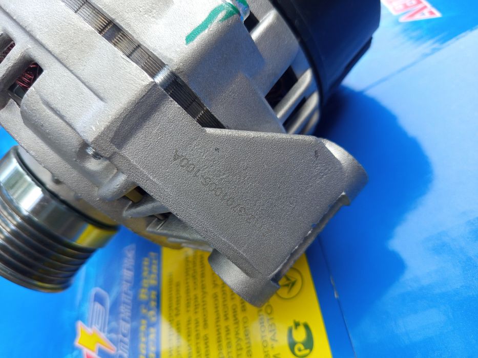 Продам генератор ваз 2110-100а