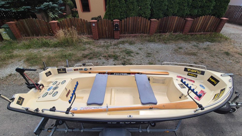 Łódź wędkarska POLPORT 450 z przyczepą Niewiadów