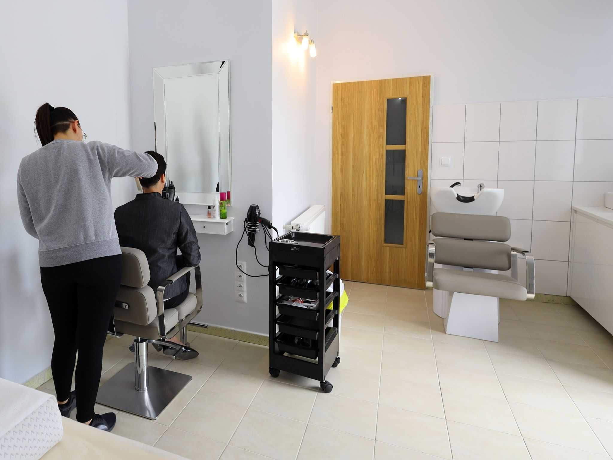 Lokal usługowo-handlowy centrum Żar obok targowiska do wynajęcia