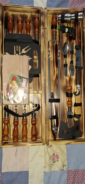 Подарунковий набір шампурів у дерев'яному кейсі