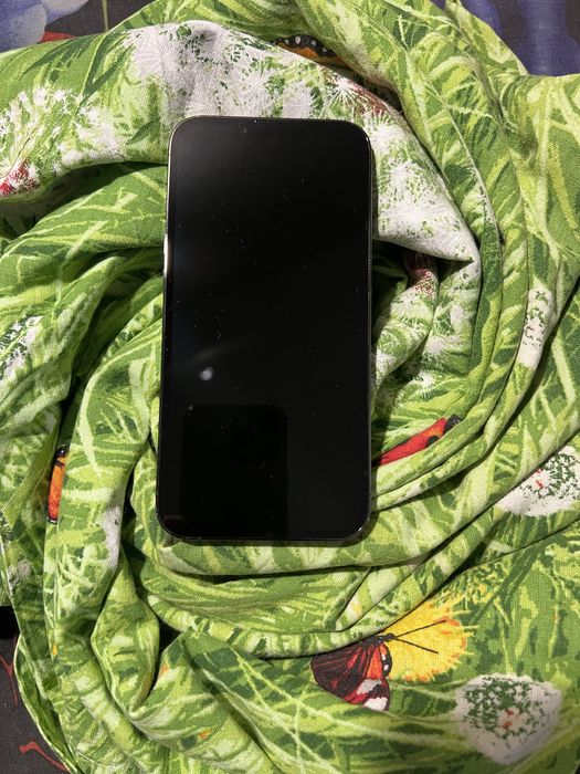 Продам iPhone 13 Pro 128ГБ