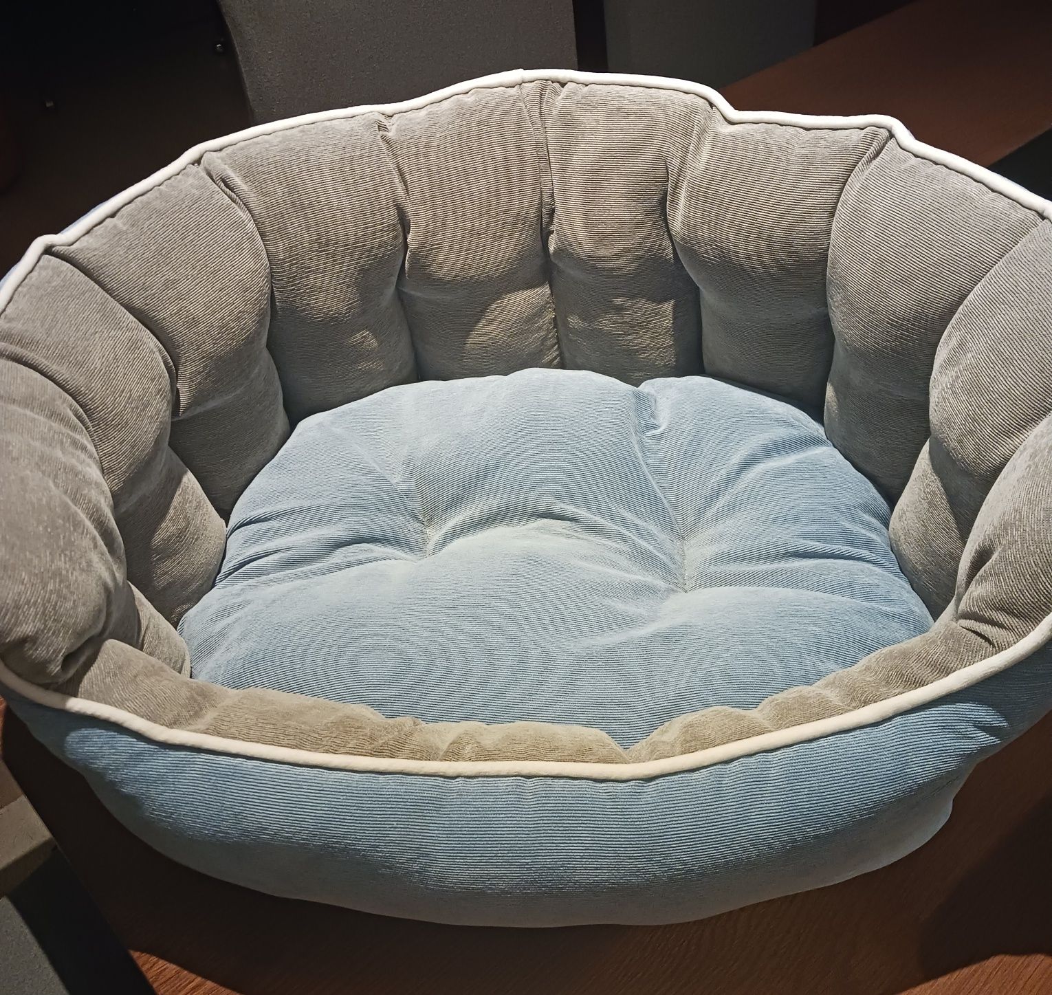 Vendo cama de cao media com muito pouco uso