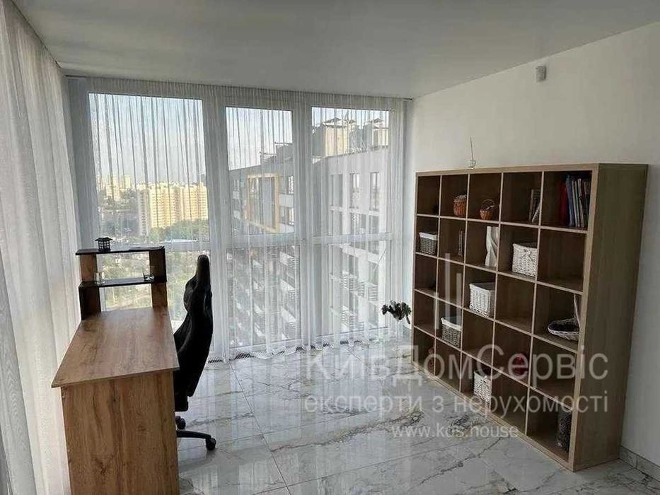 продам 3 кімн квартиру 107 м² з ремонтом ЖК Кампус Солом'янський