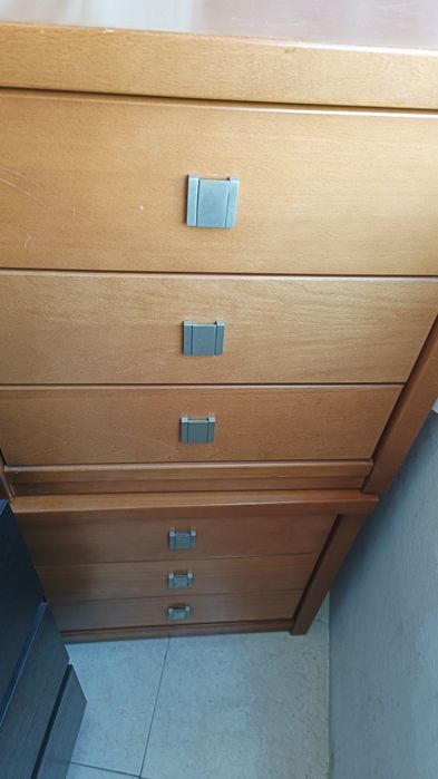 2 mesas de cabeceira