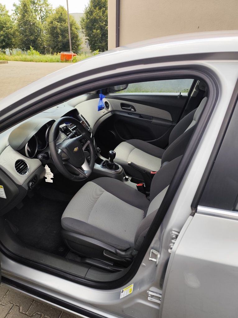Chevrolet Cruze.