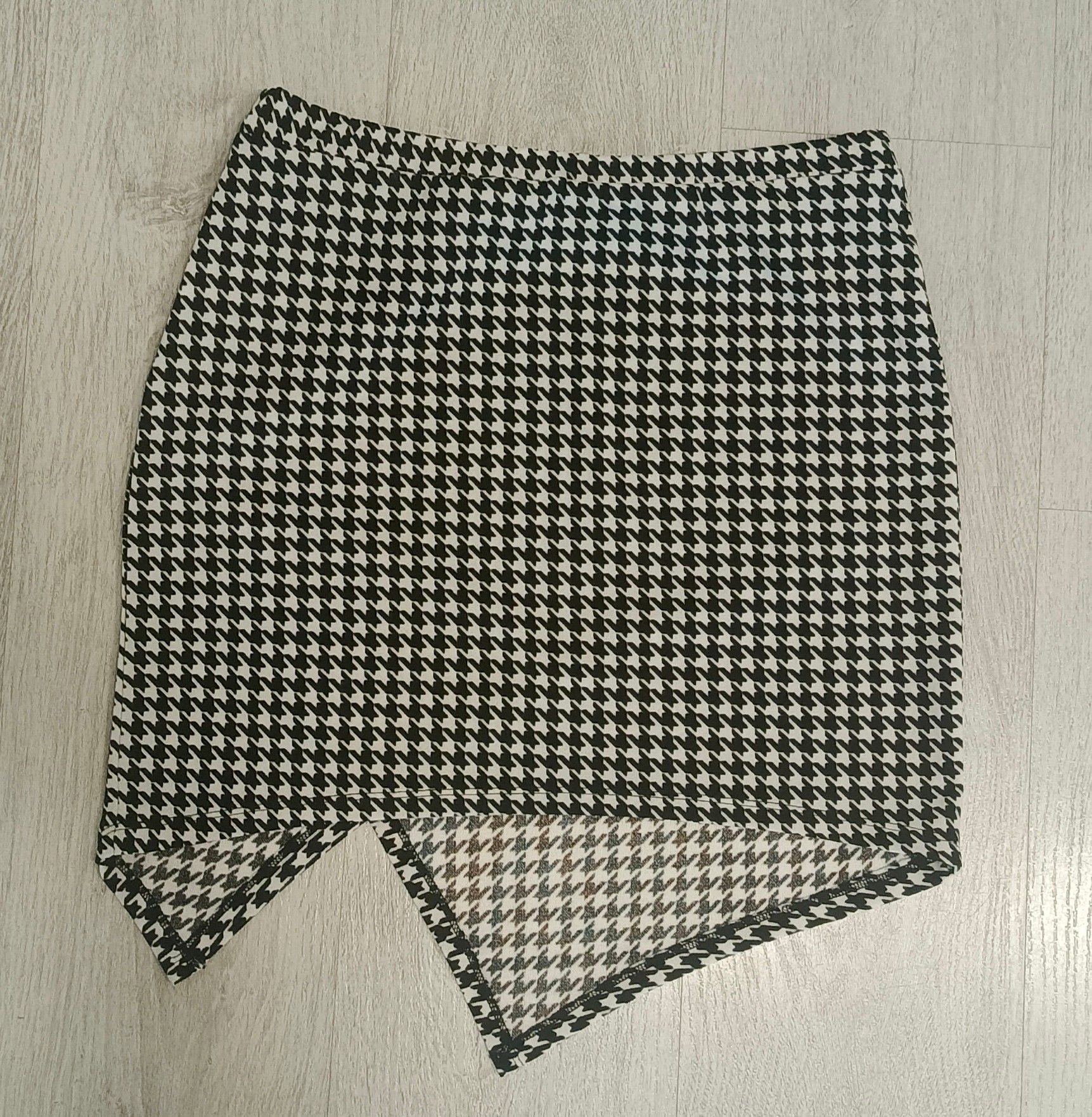 Mini spódniczka r. L