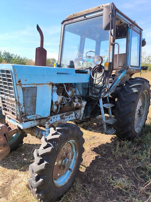 Трактор МТЗ 80.На ходу.Много чего к нему тоже продается.