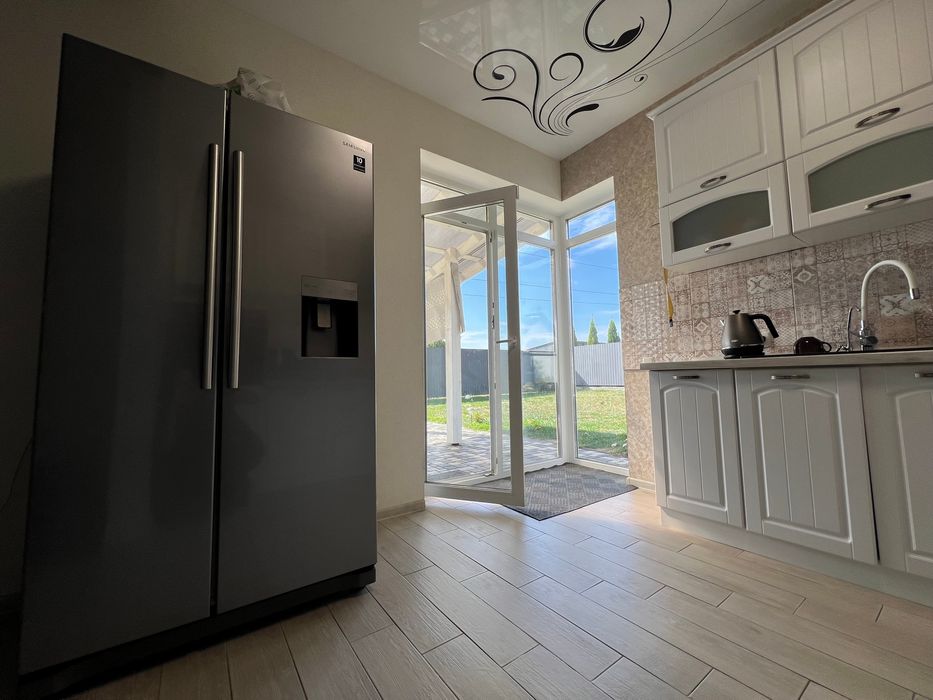 БЕЗ КОМІСІЇ. Продаж будинку з ремонтос тв меблями