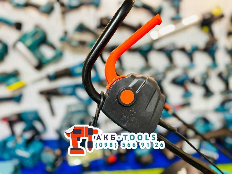 Электрическая газонокосилка Makita ELM32BL Ширина среза 320мм 2200Вт