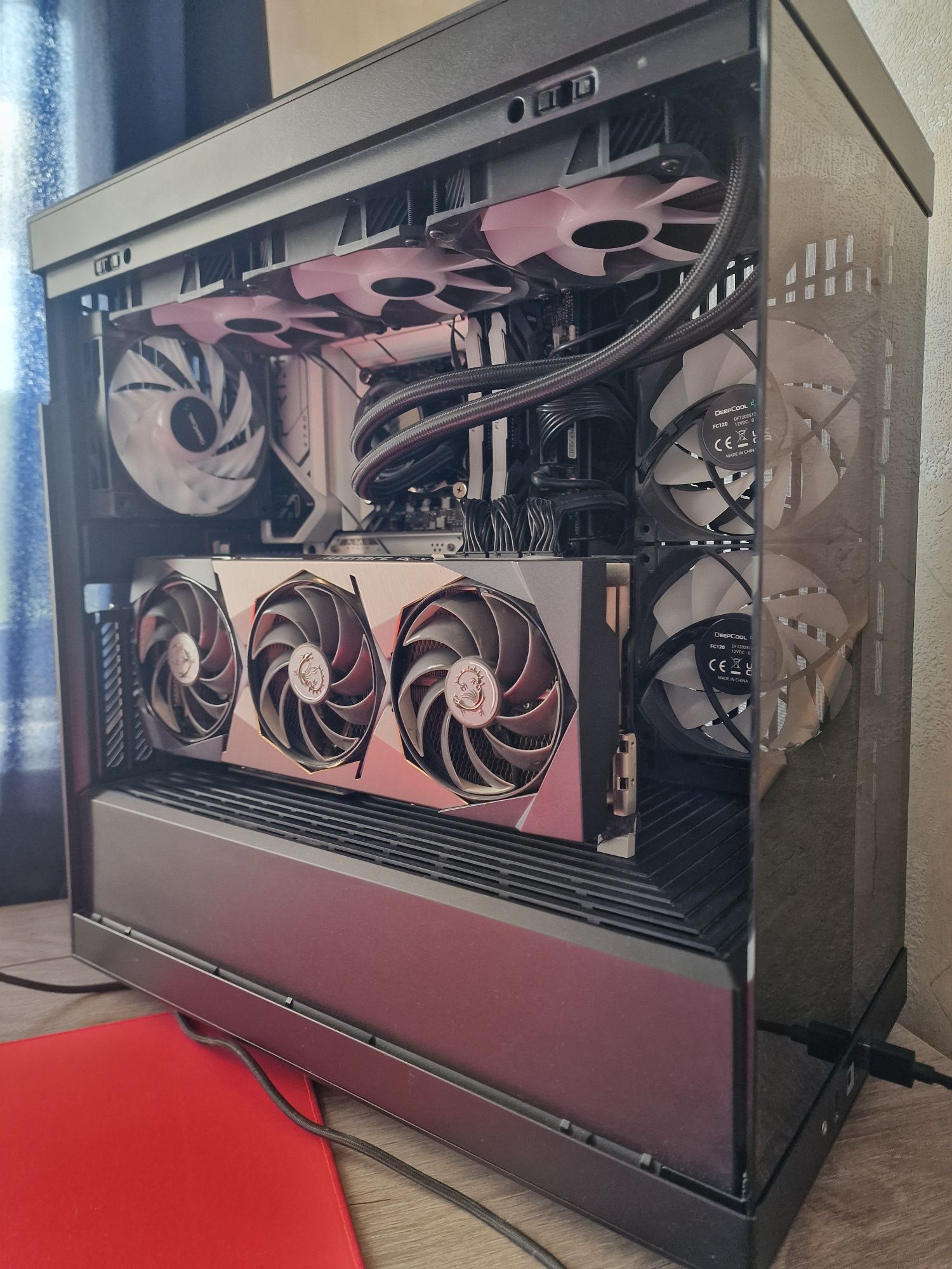 Корпус пк Hyte y40