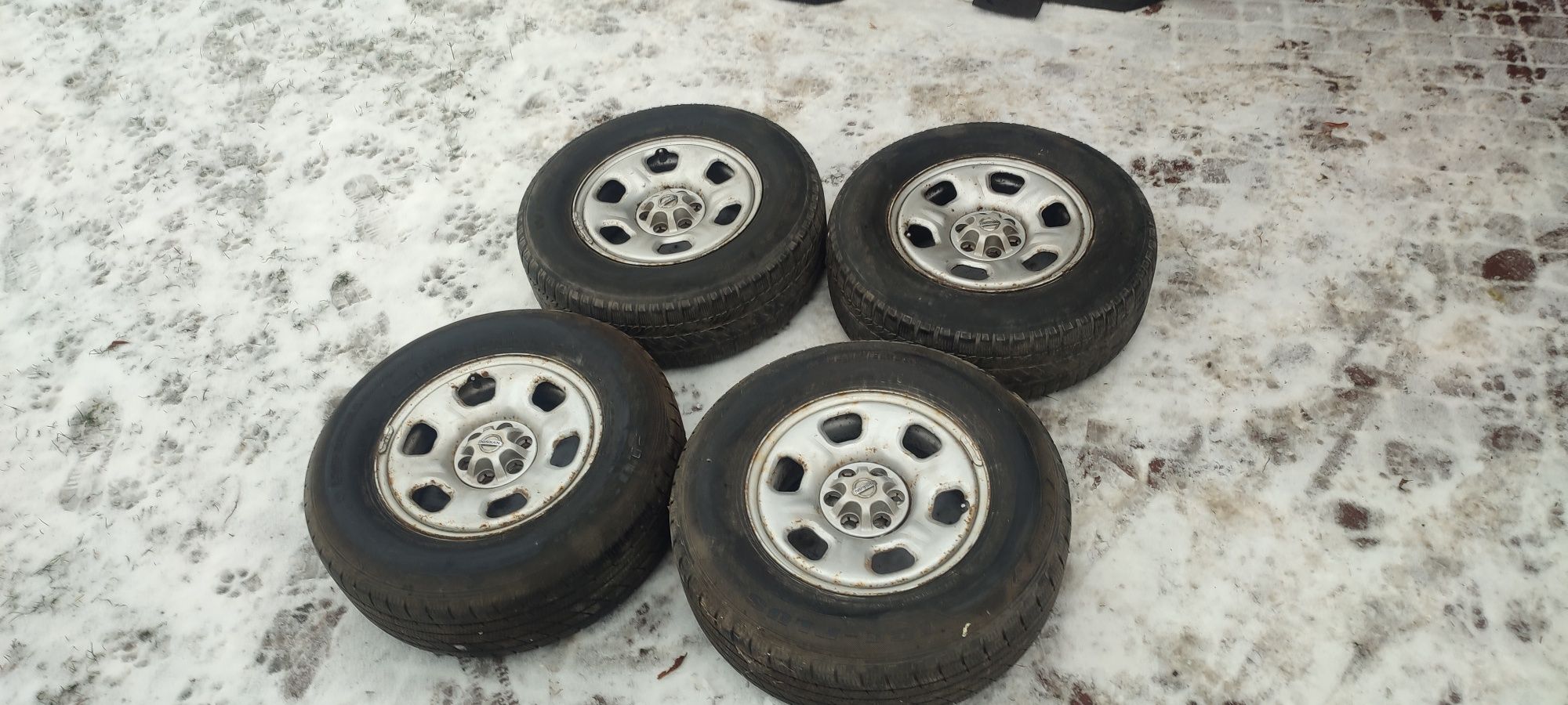 Sprzedam Felgi Navara D40 Pathfinder