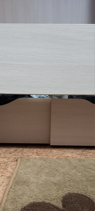 Продаю кровать подростковую с матрасом и ящиками.