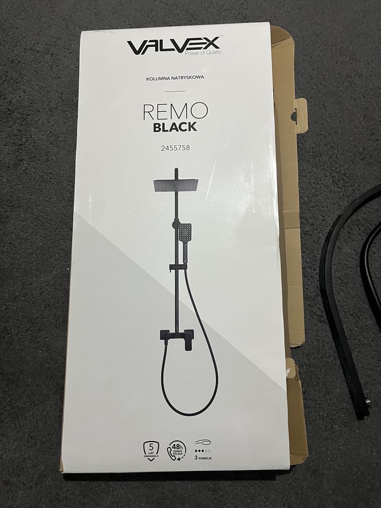Kolumna prysznicowa z baterią REMO BLACK VALVEX
