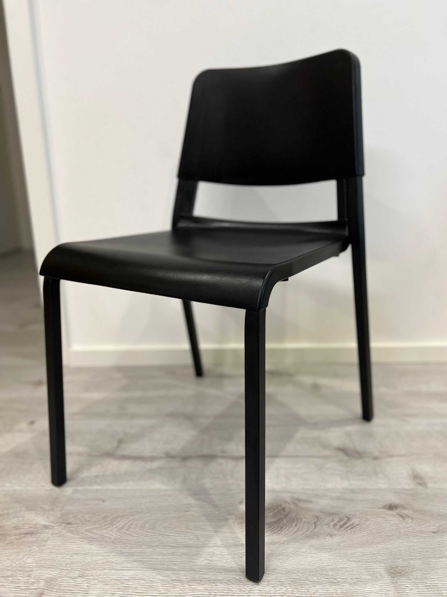 Mesa e 4 cadeiras IKEA