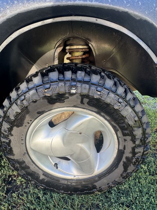 Продам ниву 21213