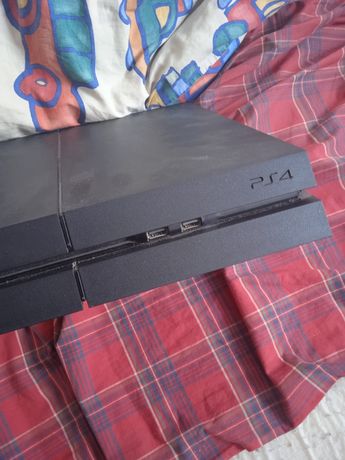 PlayStation 4 SAMA KONSOLA
