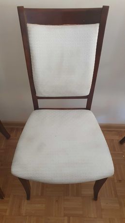krzesła drewniane tapicerowane BFM