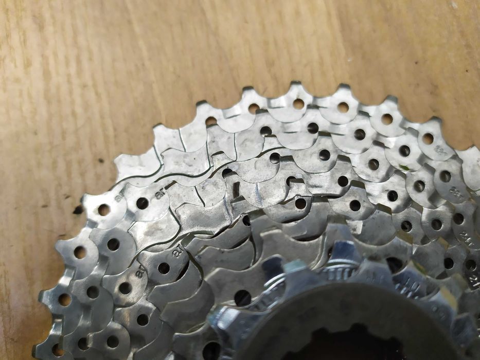 Shimano /deore kaseta CS-HG50 - 9Speed 11-32t Polecam