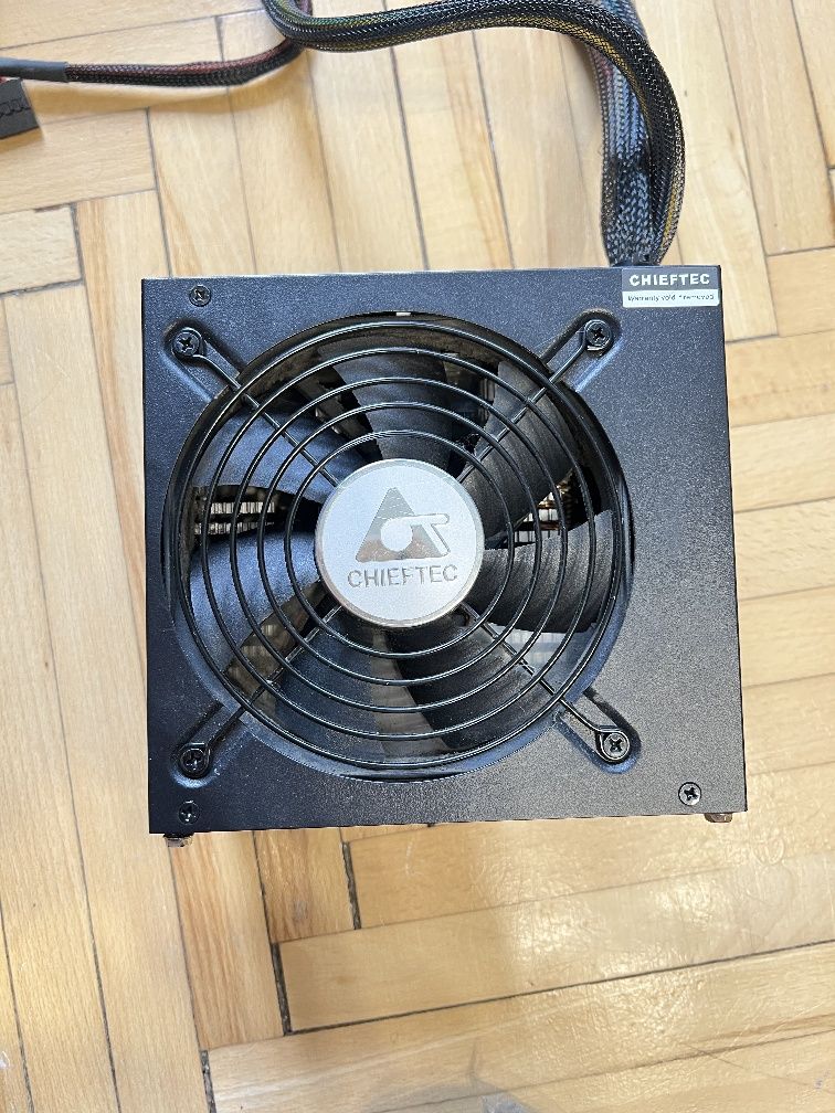 Блок живлення Chieftec 750w