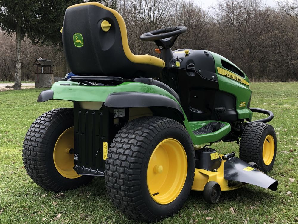 Traktorek kosiarka John Deere X140 21HP Briggs