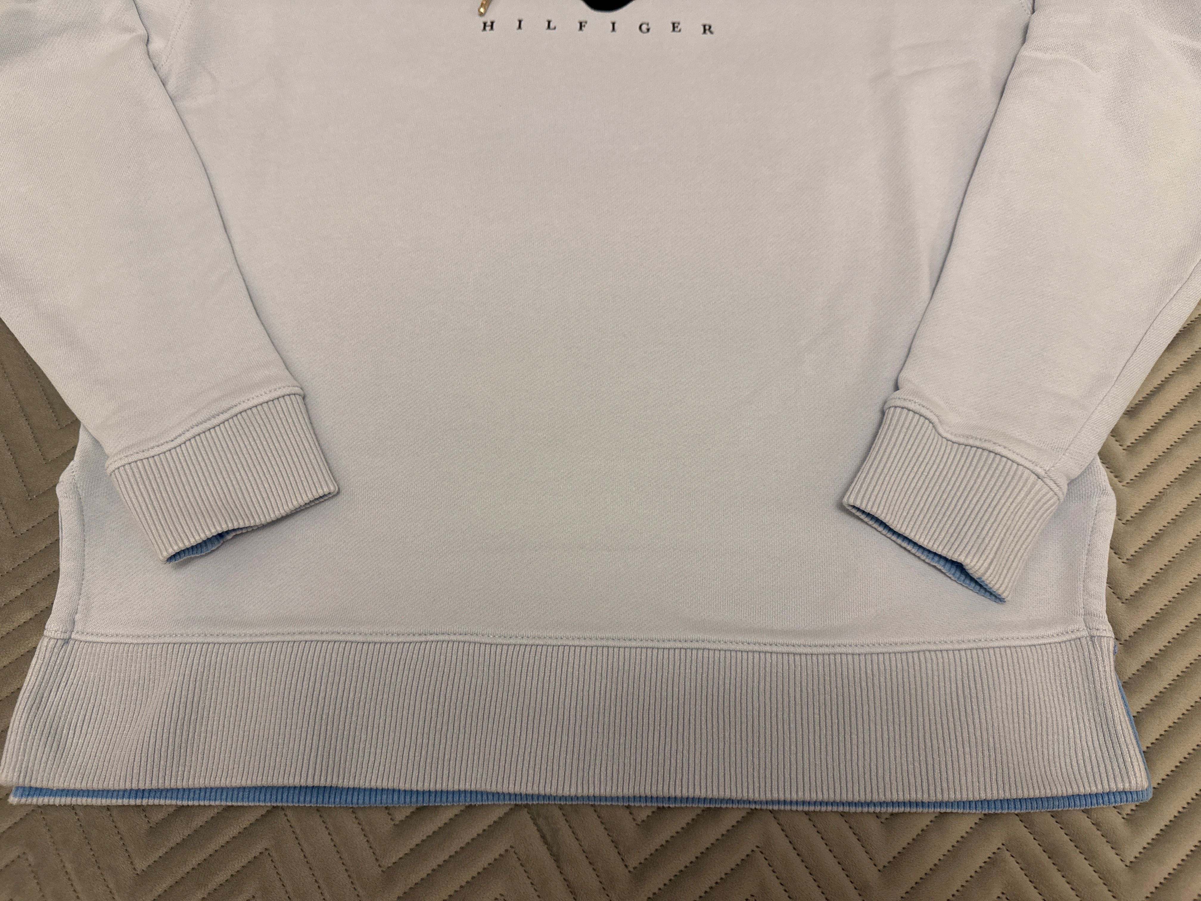 Bluza damska marki Tommy Hilfiger, rozmiar XXS.