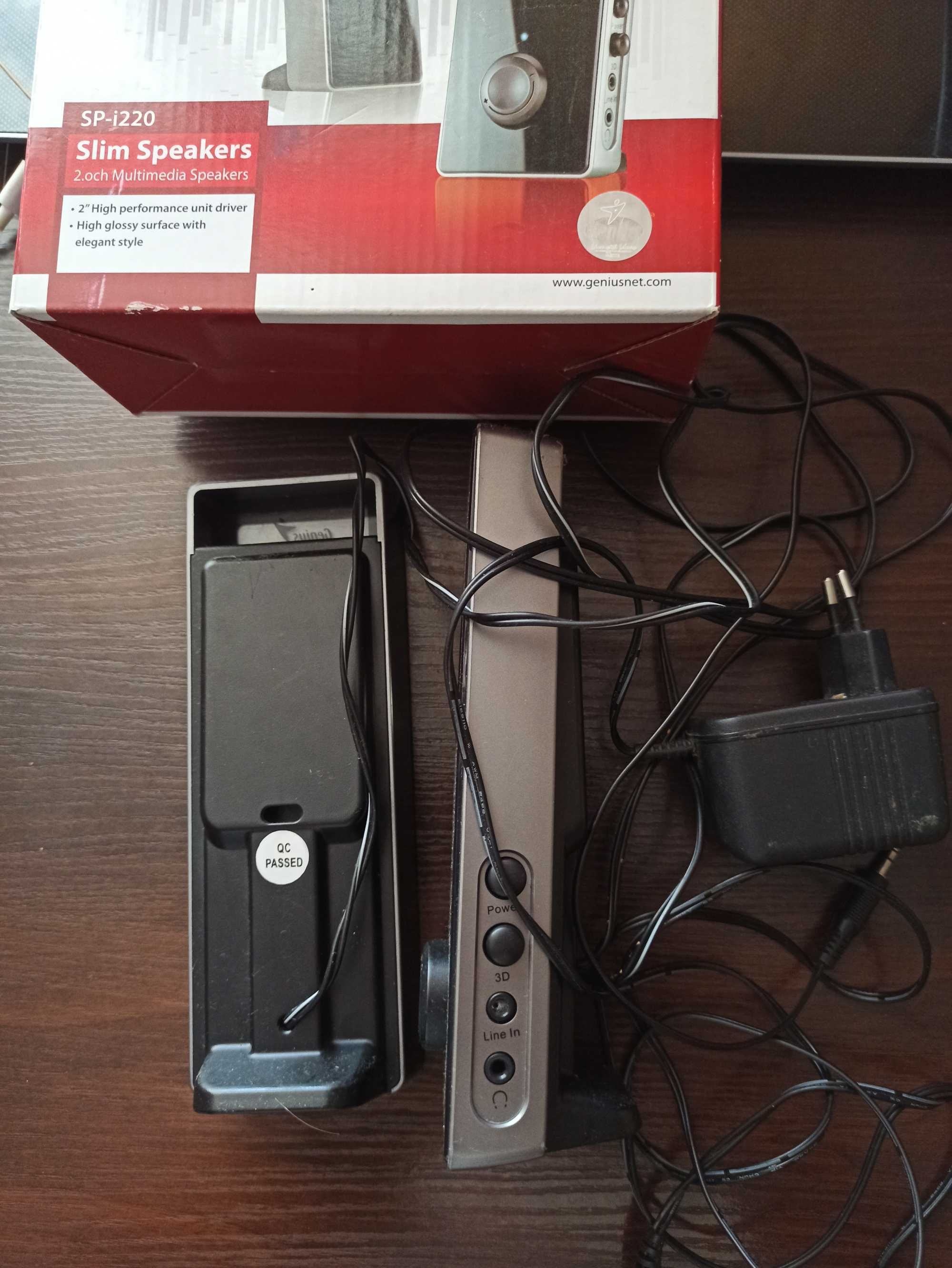 Колонки акустические Genius SP-i220.