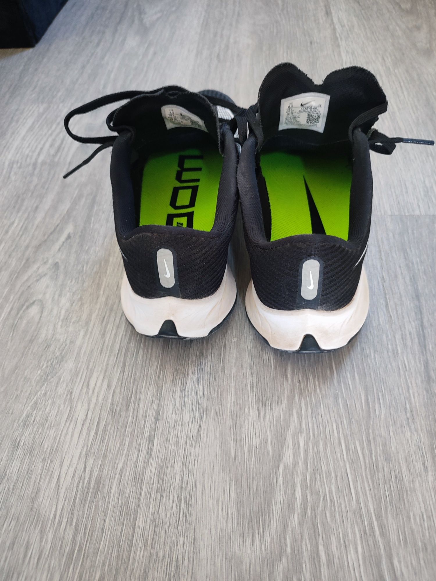 Zoom fly 3 como novos
