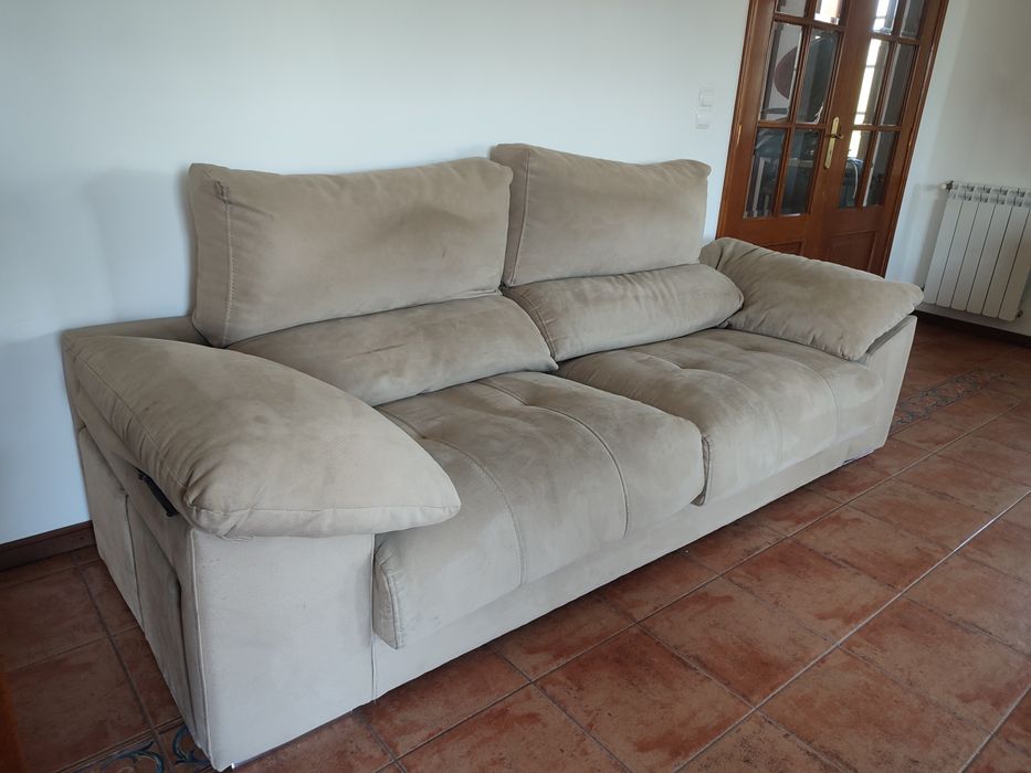 Sofá Bege Rebatível