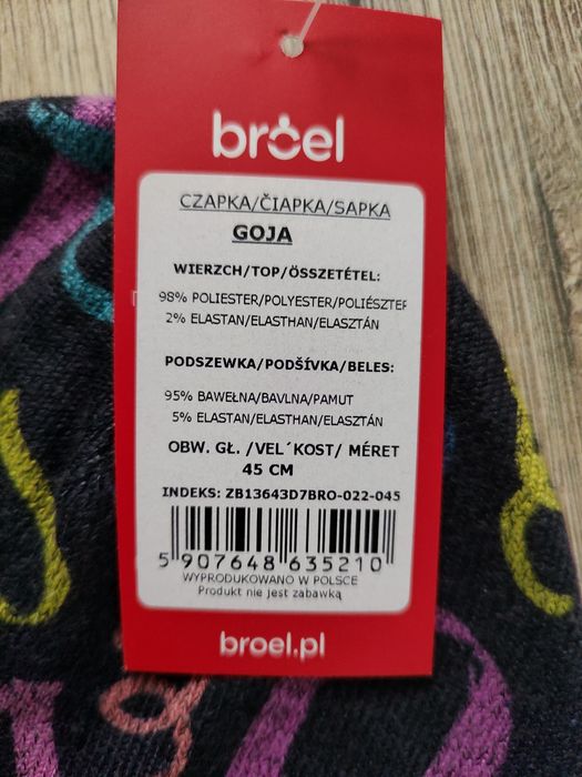 Czapka dziecięca Broel obw. 45 cm.