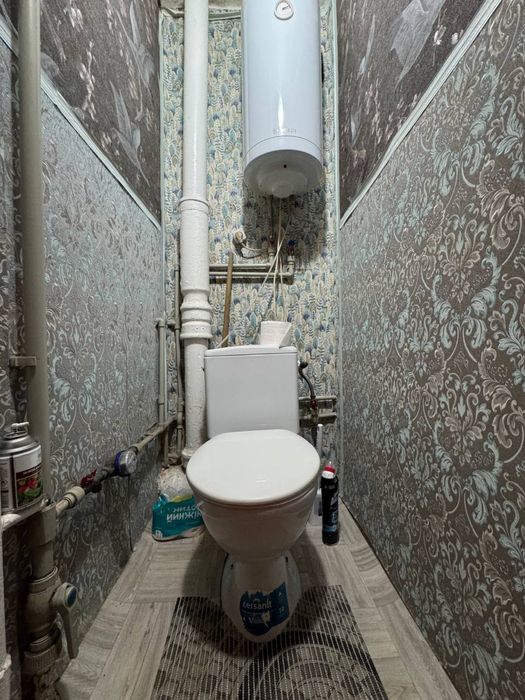 Продам 1-кімн. Лівий берег. Великогабаритна.