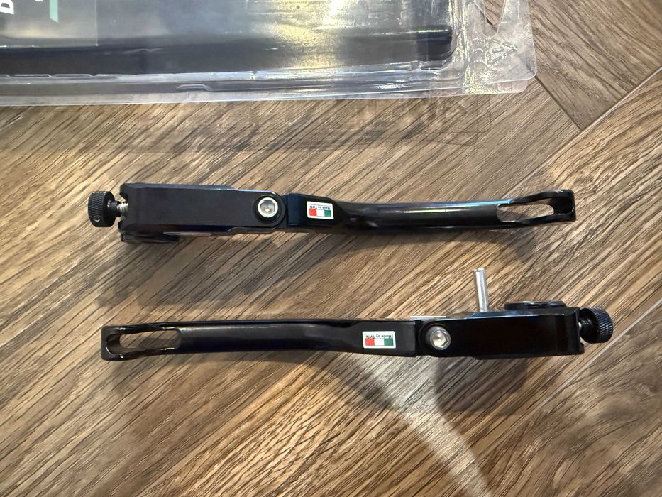 Ducati Diavel V4 DTRAD курки (зчеплення і тормоз)