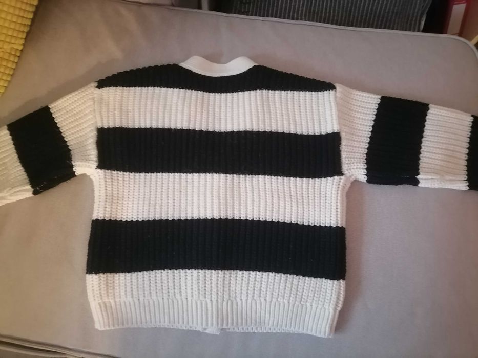 Sweter dziewczęcy rozpinany Reserved rozm 140