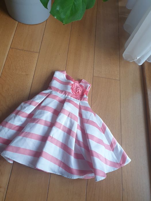 Sukieneczka  satynowa Monsoon 68-74cm