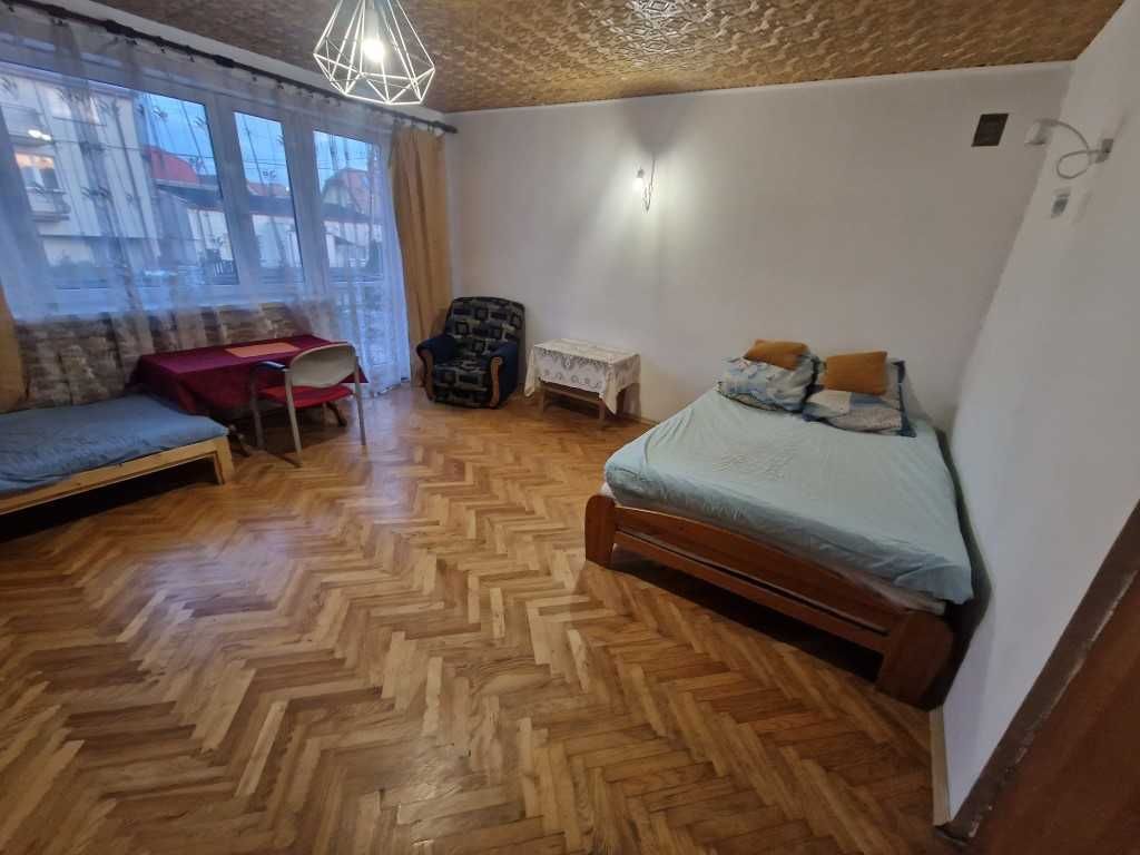 Ząbki, ul. Dolna 12 - wynajem pokoi