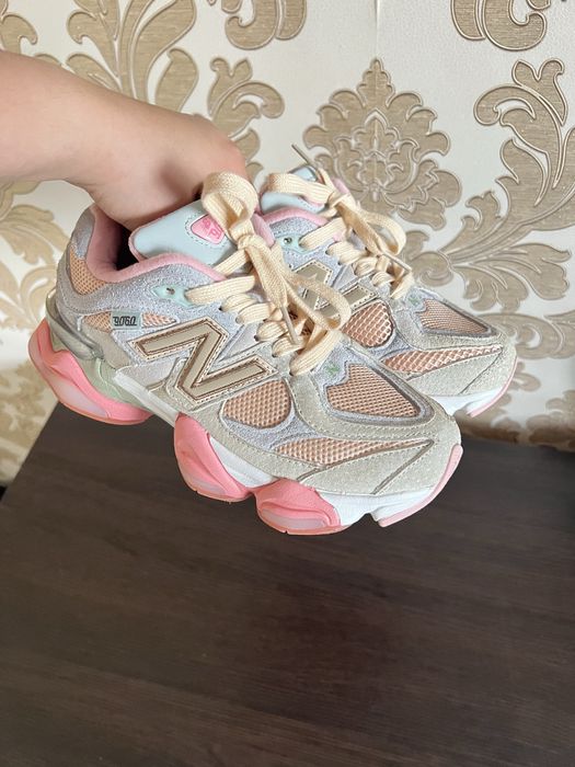Кросівки New Balance 9060