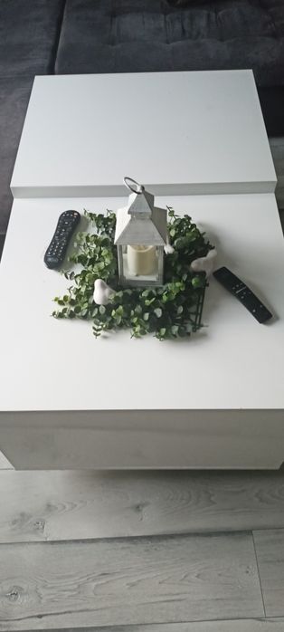 Stolik kawowy z szufladą