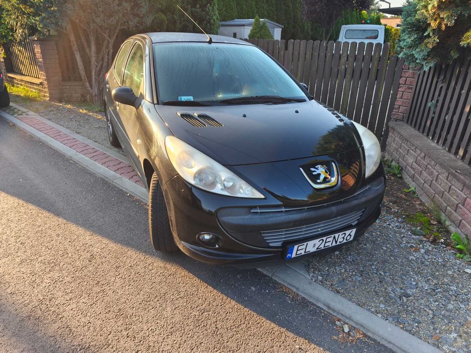 Peugeot 206+ Plus 5drzwi 1.4i 115tys/km Klima do jazdy niski przebieg